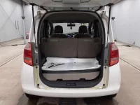 Toyota RACTIS лот № 5515 оценка 3  с аукциона в Японии 10