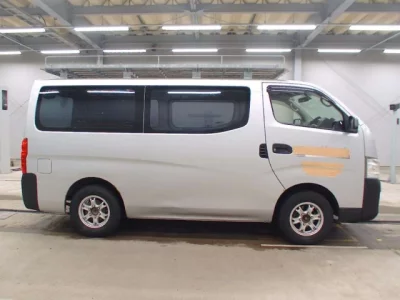 Nissan CARAVAN VAN  с аукциона в Японии