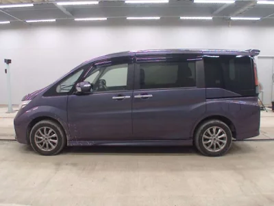 Honda STEP WAGON  с аукциона в Японии