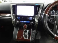 Toyota VELLFIRE лот № 3141 оценка R  с аукциона в Японии 8