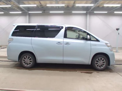 Toyota VELLFIRE  с аукциона в Японии