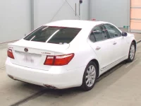 Lexus LS лот № 3156 оценка 4  с аукциона в Японии 1
