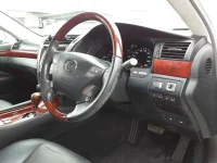 Lexus LS лот № 3156 оценка 4  с аукциона в Японии 6