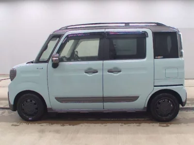 Suzuki SPACIA GEAR  с аукциона в Японии