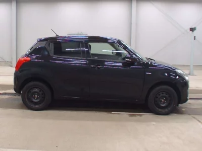 Suzuki SWIFT  с аукциона в Японии