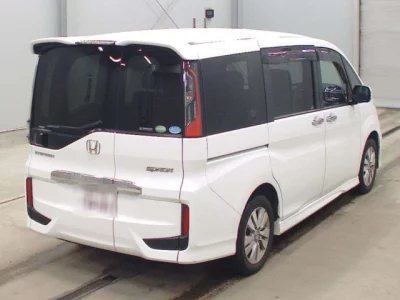 Honda STEP WAGON  с аукциона в Японии