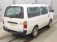 Toyota HIACE VAN лот № 3237 оценка R  с аукциона в Японии 1