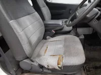 Toyota HIACE VAN лот № 3237 оценка R  с аукциона в Японии 7