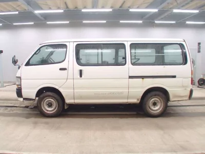 Toyota HIACE VAN  с аукциона в Японии