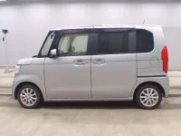 Honda N BOX лот № 3238 оценка 4  с аукциона в Японии 3