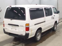 Toyota HIACE VAN лот № 3275 оценка R  с аукциона в Японии 1