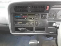 Toyota HIACE VAN лот № 3275 оценка R  с аукциона в Японии 8