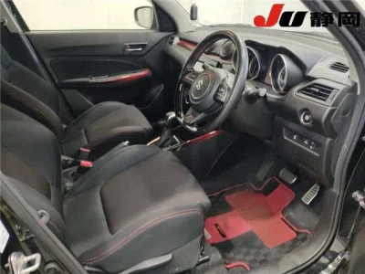 Suzuki SWIFT  с аукциона в Японии