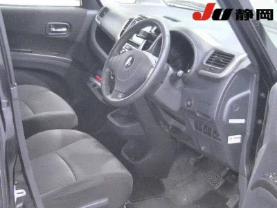 Mitsubishi DELICA D2