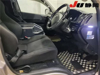 Toyota HIACE VAN  с аукциона в Японии