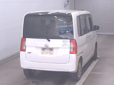 Daihatsu TANTO  с аукциона в Японии