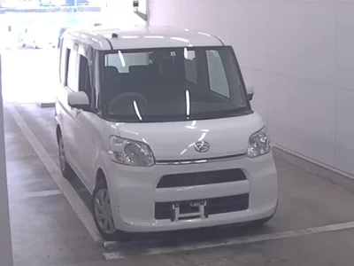 Daihatsu TANTO  с аукциона в Японии