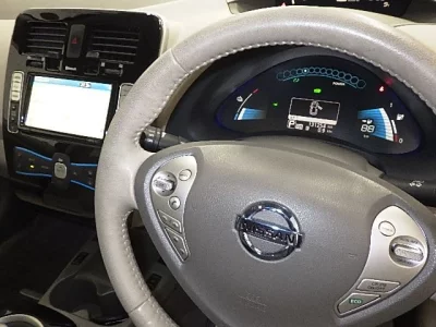 Nissan LEAF  с аукциона в Японии