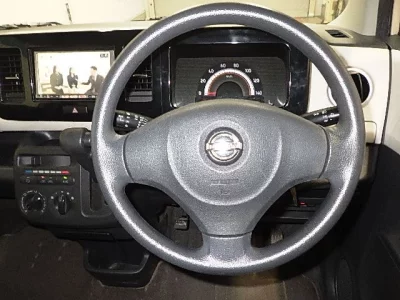 Nissan MOCO  с аукциона в Японии