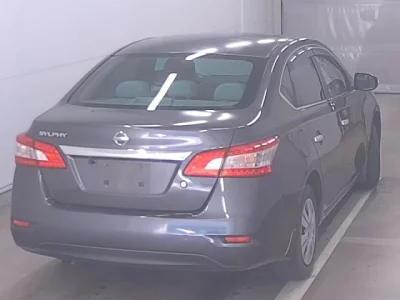 Nissan SYLPHY  с аукциона в Японии