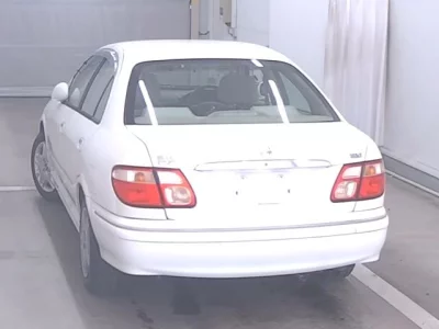 Nissan SYLPHY  с аукциона в Японии