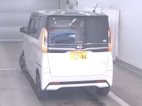 Nissan ROOX лот № 3058 оценка 4  с аукциона в Японии 1