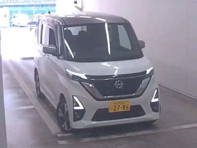 Nissan ROOX  с аукциона в Японии