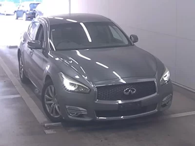 Nissan FUGA  с аукциона в Японии