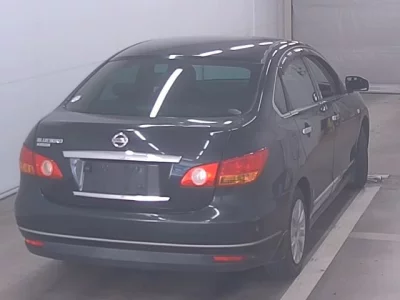 Nissan SYLPHY  с аукциона в Японии