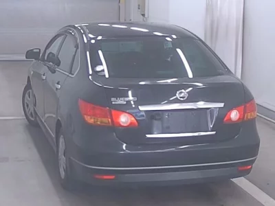 Nissan SYLPHY  с аукциона в Японии