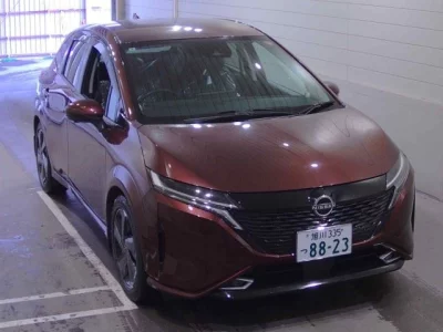 Nissan AURA