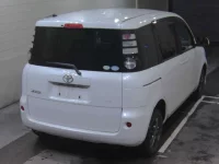 Toyota SIENTA лот № 5035 оценка 3  с аукциона в Японии 1