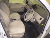 Toyota SIENTA лот № 5035 оценка 3  с аукциона в Японии 3