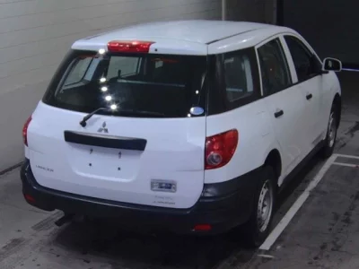 Mitsubishi LANCER VAN