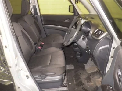 Mitsubishi DELICA D2