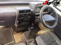 Mitsubishi MINICAB TRUCK лот № 8013 оценка 3  с аукциона в Японии 7