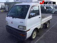 Mitsubishi MINICAB TRUCK лот № 8013 оценка 3  с аукциона в Японии 8