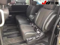 Nissan ELGRAND лот № 89 оценка 3.5  с аукциона в Японии 9