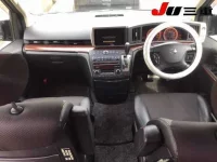Nissan ELGRAND лот № 89 оценка 3.5  с аукциона в Японии 7