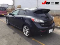 Mazda AXELA лот № 8137 оценка 3.5  с аукциона в Японии 1