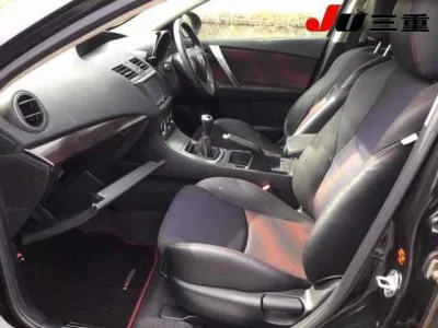 Mazda AXELA  с аукциона в Японии