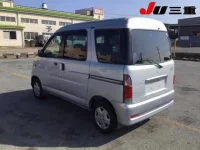 Daihatsu Atrai Wagon лот № 8204 оценка 3.5  с аукциона в Японии 1