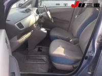 Subaru R2 лот № 8221 оценка R  с аукциона в Японии 2