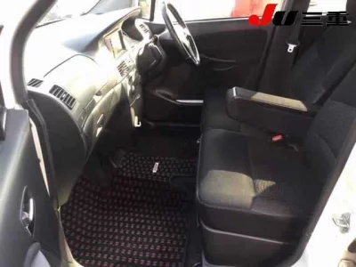 Daihatsu MOVE  с аукциона в Японии