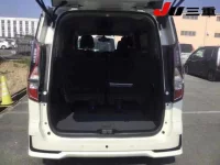 Nissan SERENA лот № 2101 оценка 4.5  с аукциона в Японии 6