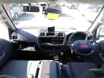 Mazda BONGO VAN  с аукциона в Японии