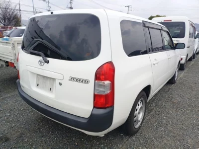 Toyota SUCCEED