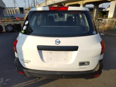 Nissan AD