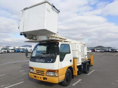 Isuzu ELF