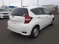 Nissan NOTE лот № 3002 оценка 4  с аукциона в Японии 1